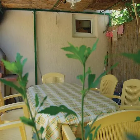 Apartmani Katarina Srima Exterior photo
